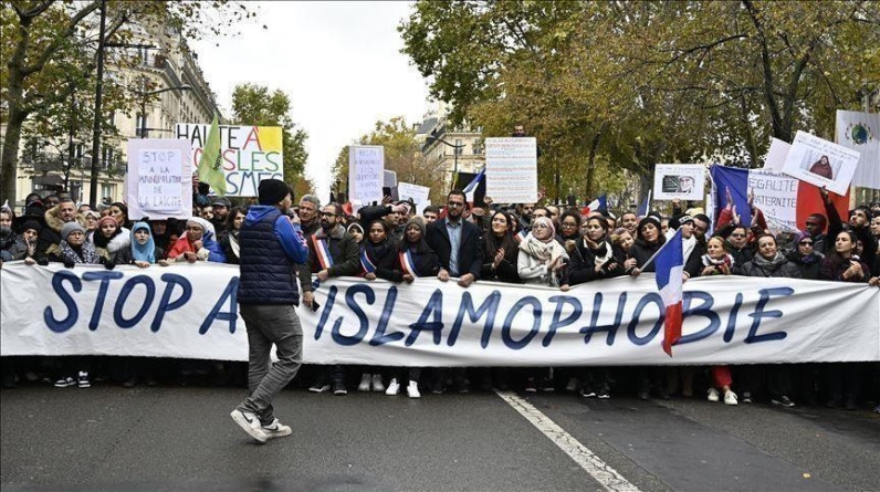المسلمون في فرنسا.. تحديات وصعوبات لا تنتهي (تقرير)